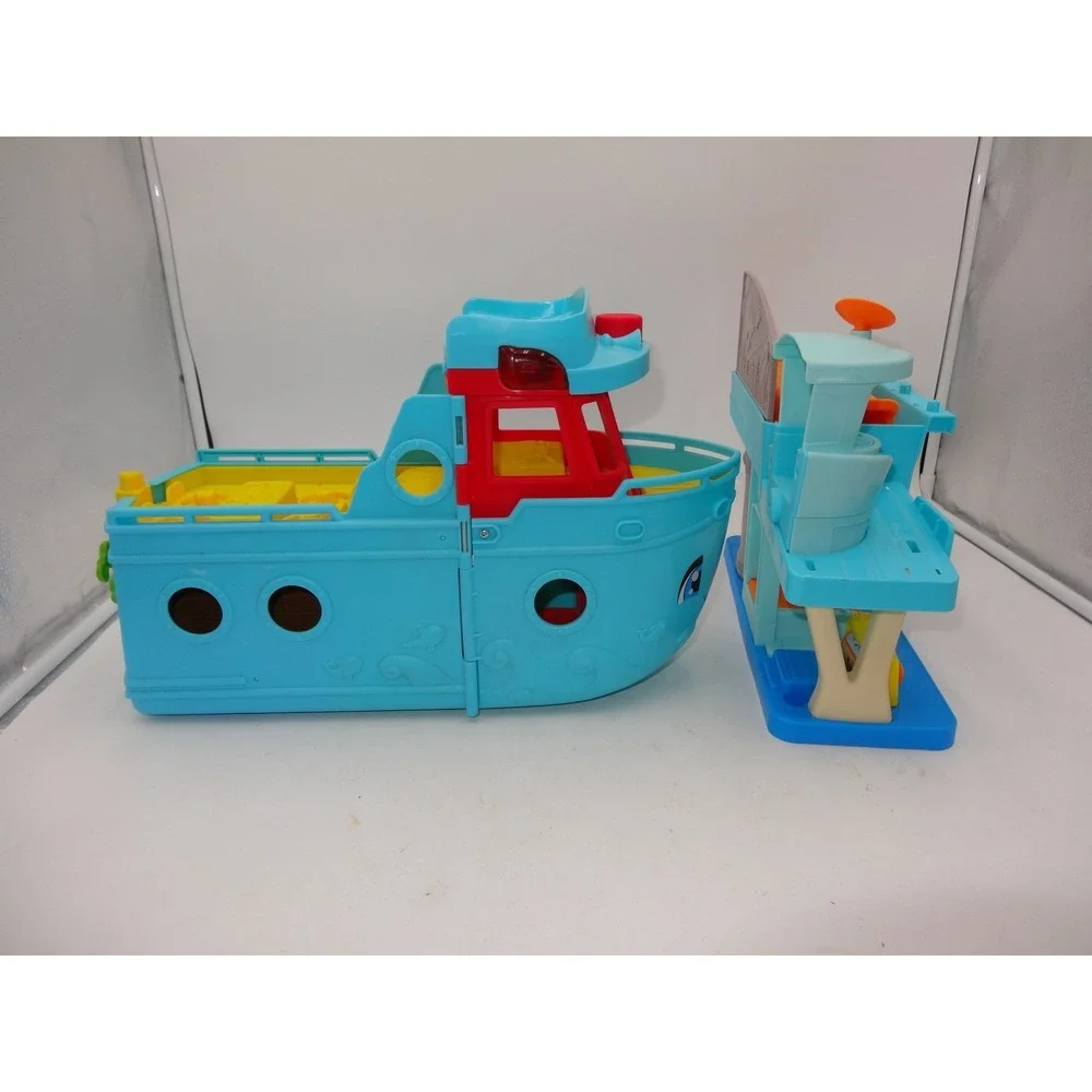Fisher-Price‎ Little People Everyday Adventures Airport & Travel Friend Ship Set